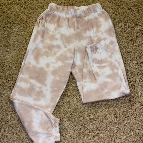 Sweat pants. Size small - Picture 1 of 4